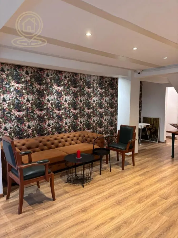 Rent, office space, 390m², Medijana, Niš