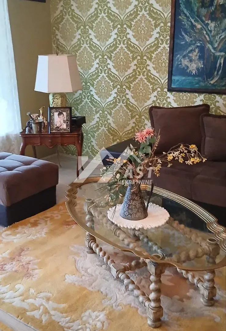 Izdavanje, kuća, 180m², Čerević, Beočin