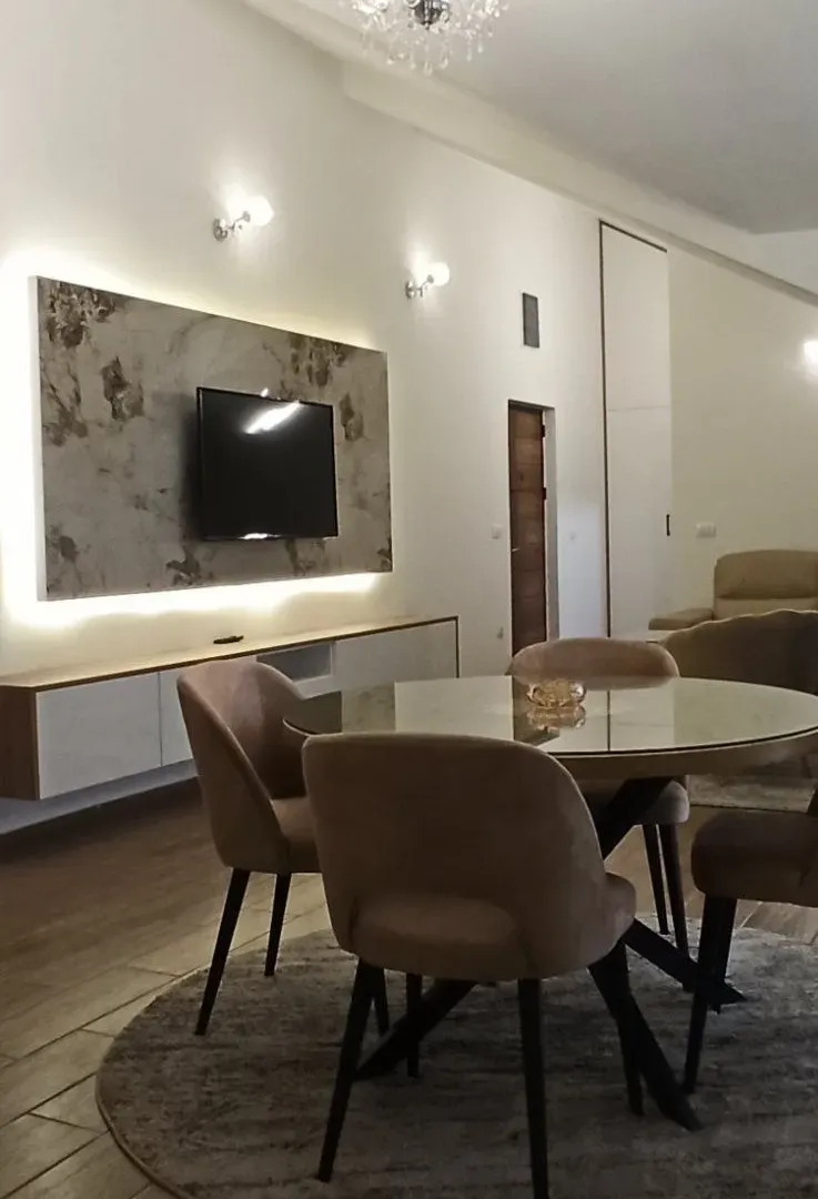 Rent, one bedroom apartment, 75m², Dumidran, Tivat