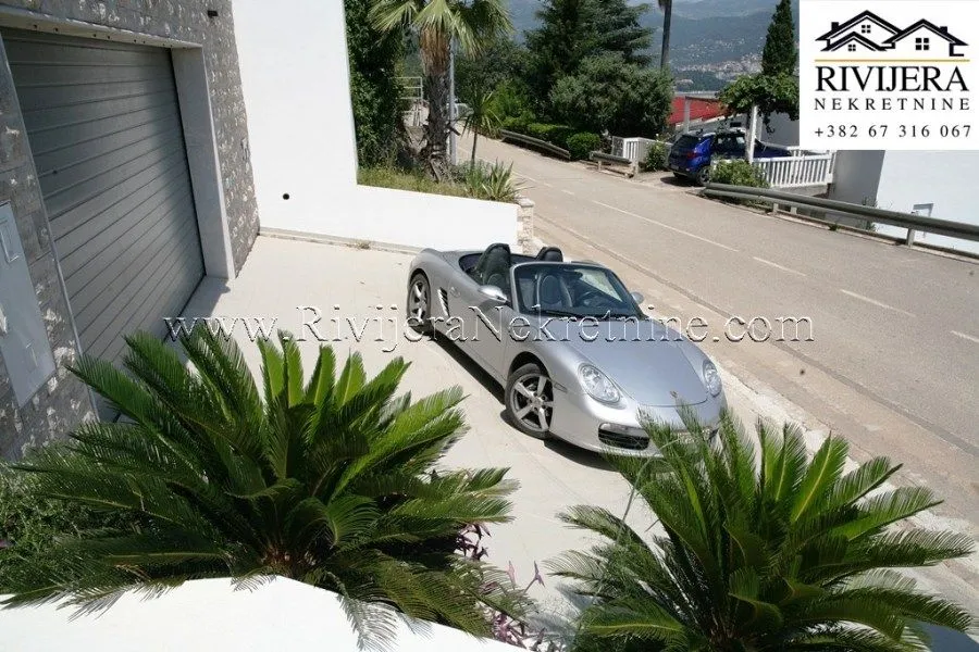 Sale, house, 236m², Njivice, Herceg Novi