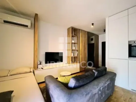 Rent, studio apartment, 30m², City Kvart, Podgorica - image 2