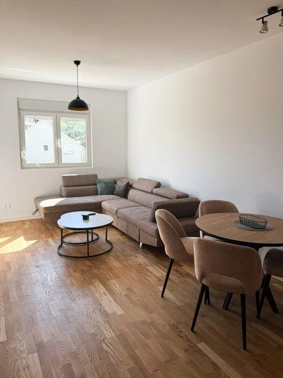 Izdavanje, jednosoban stan, 43m², Zabjelo, Podgorica