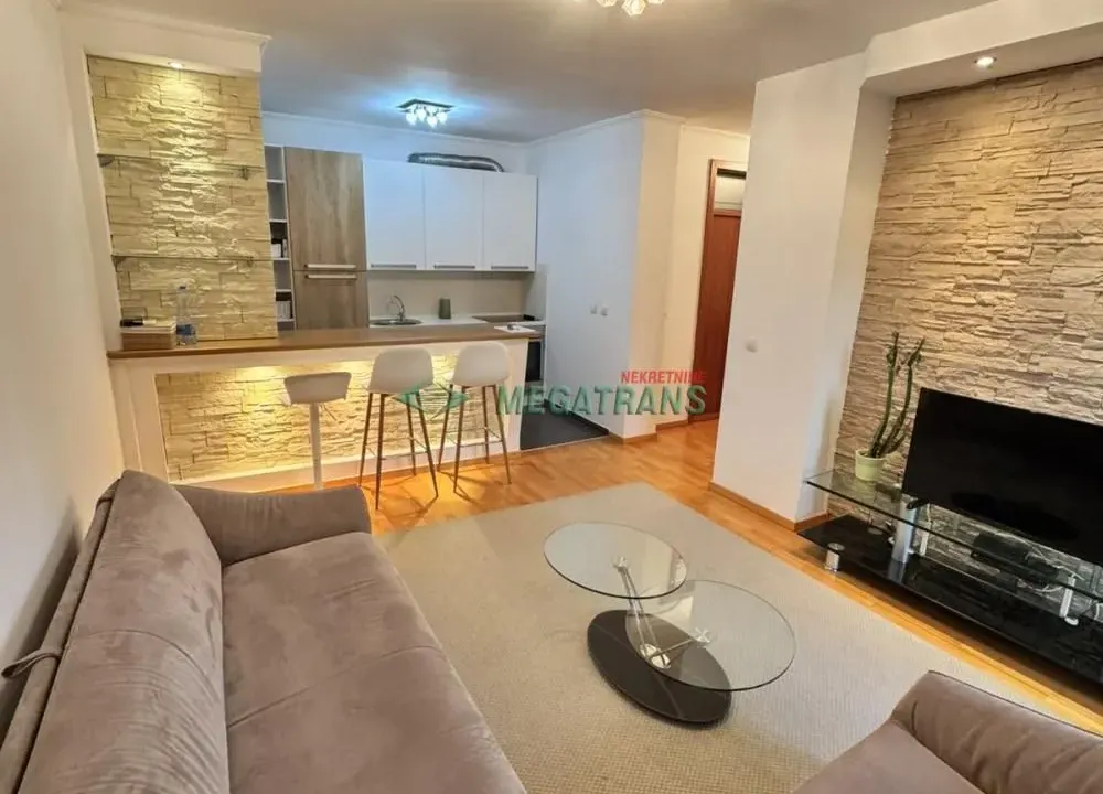 Izdavanje, dvosoban stan, 56m², Novi Sad Sve Podlokacije, Novi Sad