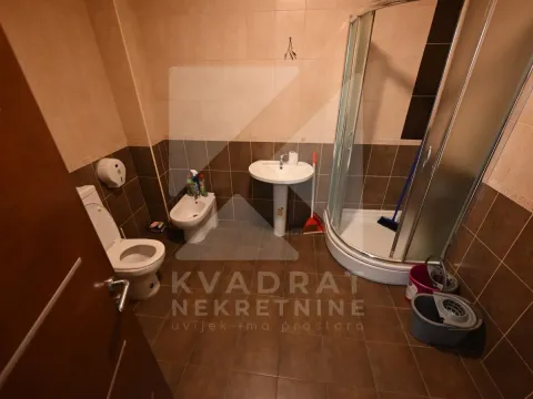 Rent, two bedroom apartment, 105m², Preko Morače, Podgorica - image 12