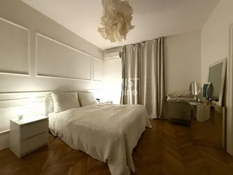 Izdavanje, trosoban stan, 54m², Stari Grad, Beograd - image 8