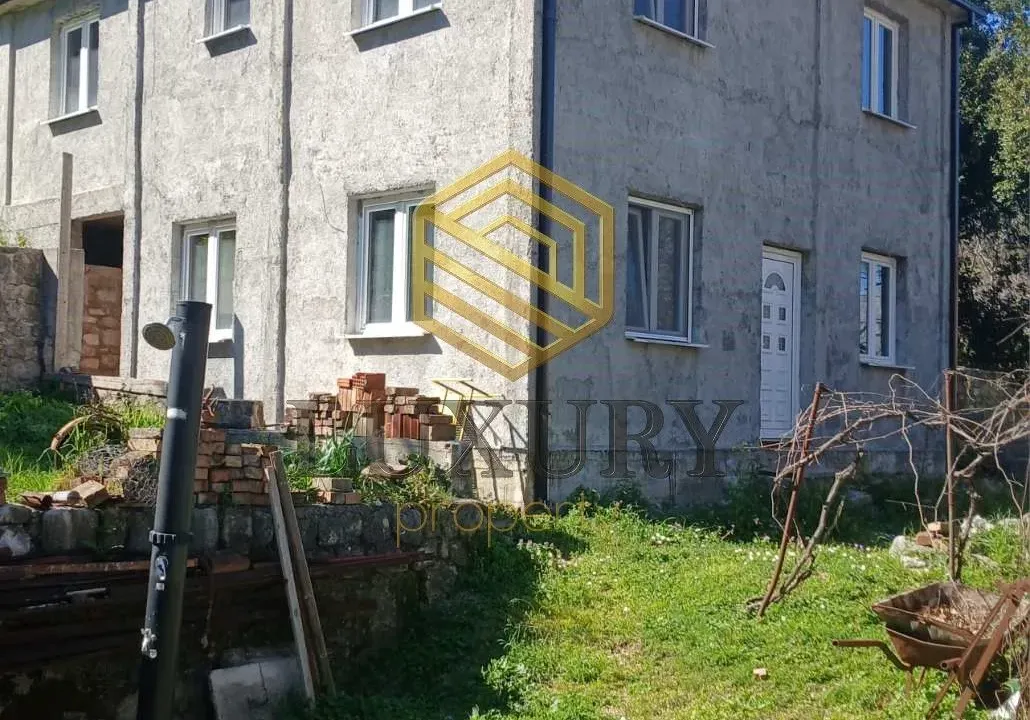 Sale, house, 106m², Škaljari, Kotor
