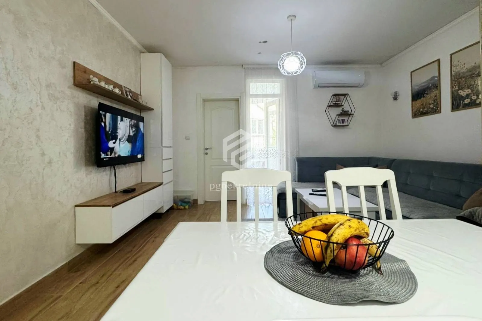 Prodaja, dvosoban stan, 48m², Kotor, Crna Gora