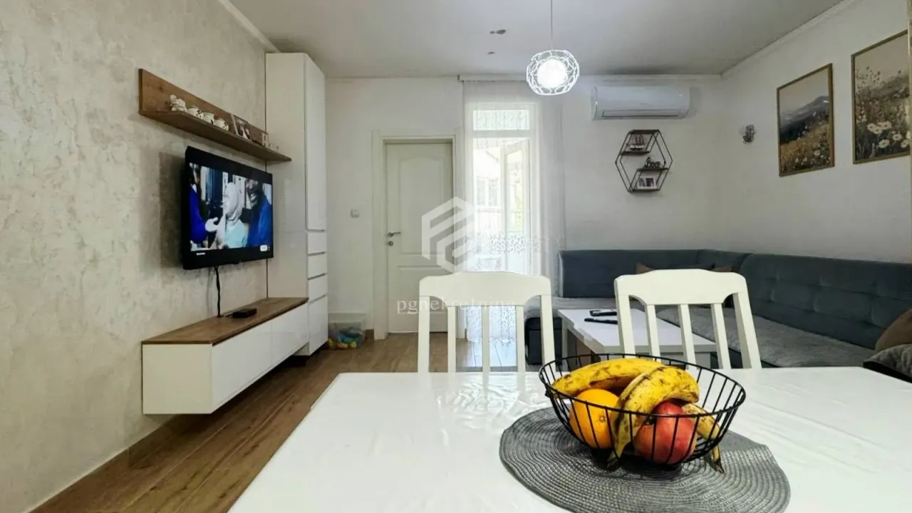 Sale, two bedroom apartment, 48m², Kotor, Crna Gora