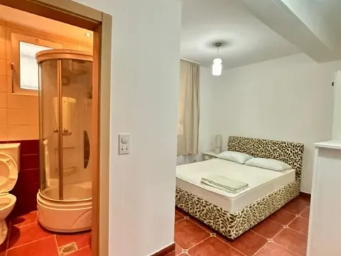 Prodaja, trosoban stan, 90m², Petrovac, Budva - image 9