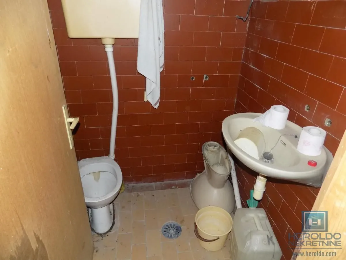 Sale, house, 32m², Paraćin, Srbija