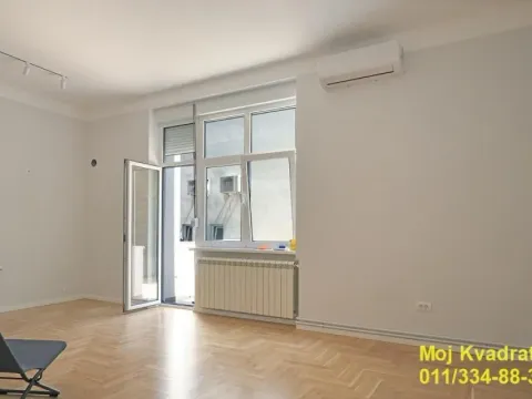 Izdavanje, dvosoban stan, 53m², Obilićev Venac, Beograd - image 4
