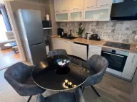 Izdavanje, dvosoban stan, 60m2, Centar, Bar