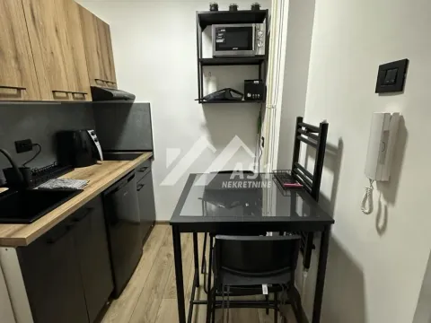 Izdavanje, jednosoban stan, 33m², Bulevar Oslobodjenja, Novi Sad Sve Podlokacije - image 4