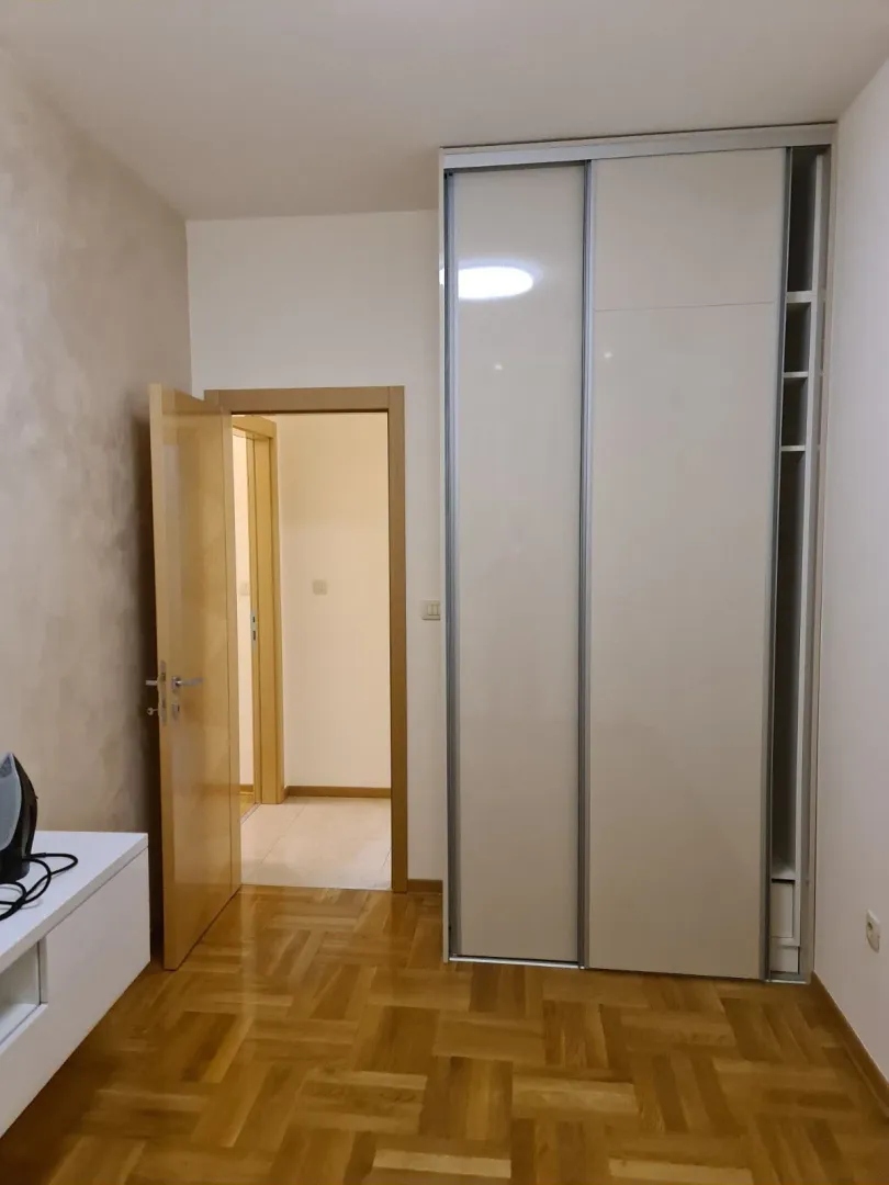 Rent, three bedroom apartment, 100m², Preko Morače, Podgorica
