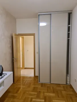 Rent, three bedroom apartment, 100m², Preko Morače, Podgorica - image 17