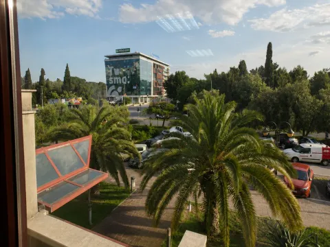 Sale, office space, 412m², Preko Morače, Podgorica - image 17