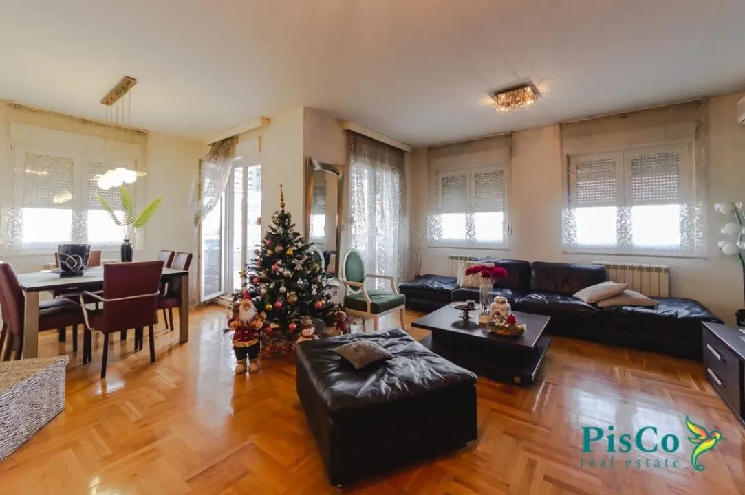 Prodaja, trosoban stan, 119m², Stari Aerodrom, Podgorica