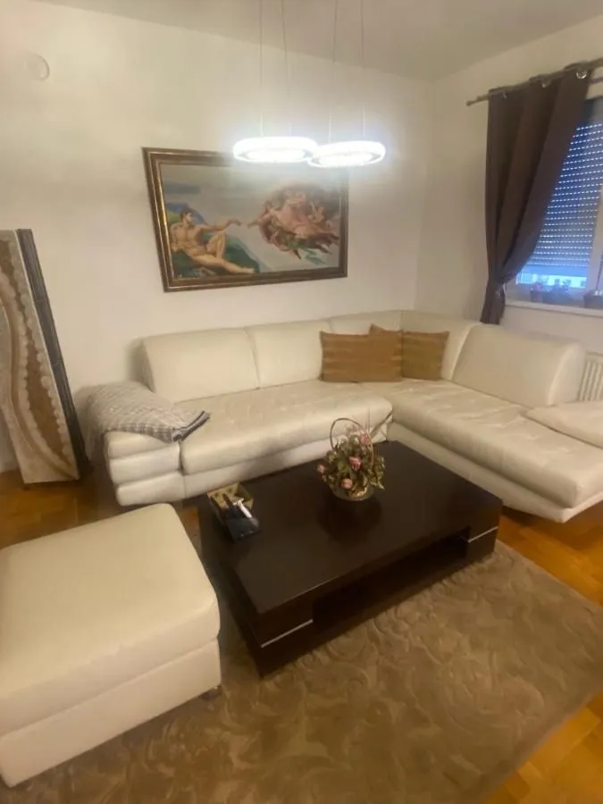 Prodaja, četvorosoban stan, 120m², Novo naselje, Novi Sad