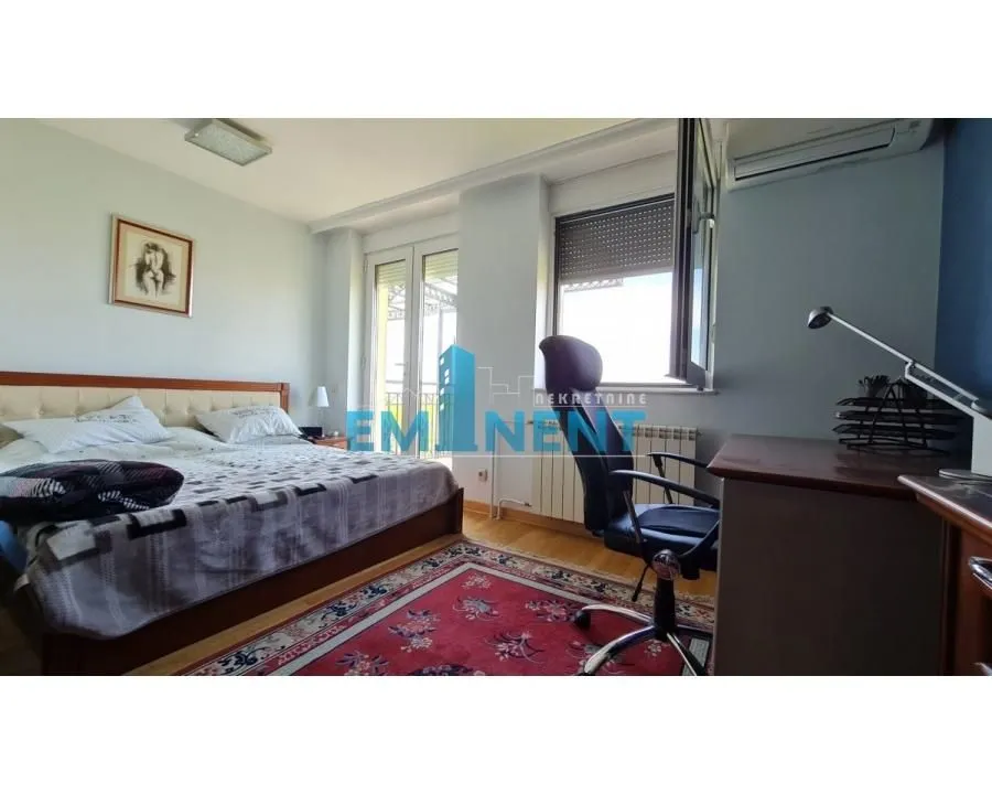 Sale, house, 360m², Bezanijska Kosa 2, Bežanijska Kosa Sve Podlokacije