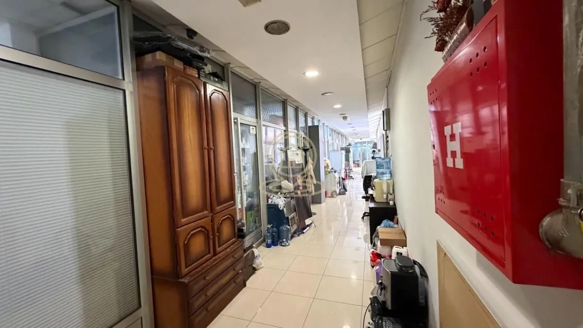 Sale, office space, 31m², Vašarište, Kragujevac
