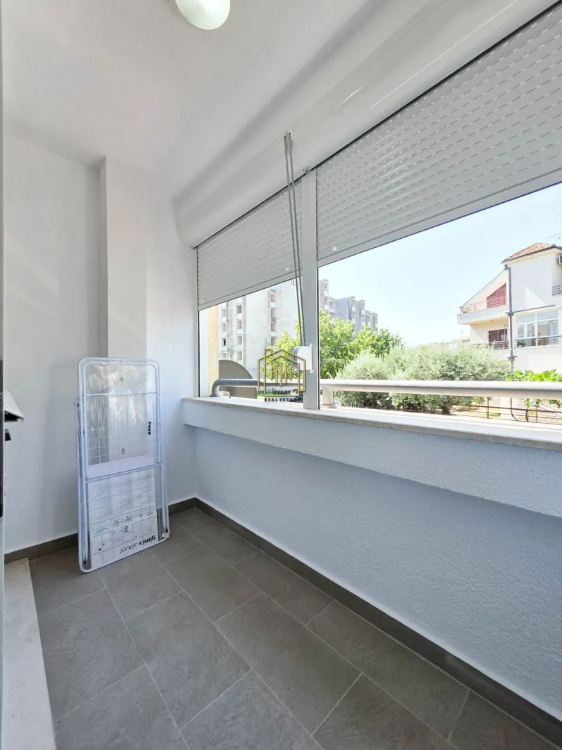 Rent, three bedroom apartment, 100m², City Kvart, Podgorica