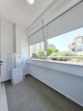 Rent, three bedroom apartment, 100m², City Kvart, Podgorica - image 11