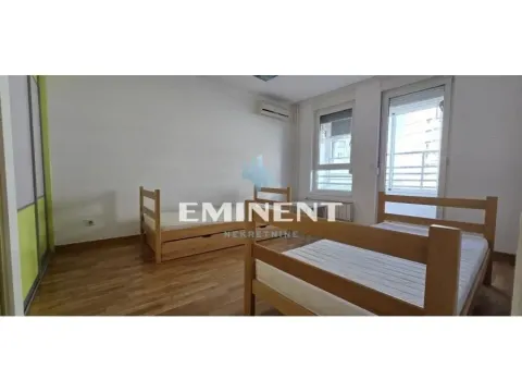 Izdavanje, trosoban stan, 102m², Novi Beograd Blok 67, Novi Beograd Sve Podlokacije - image 14