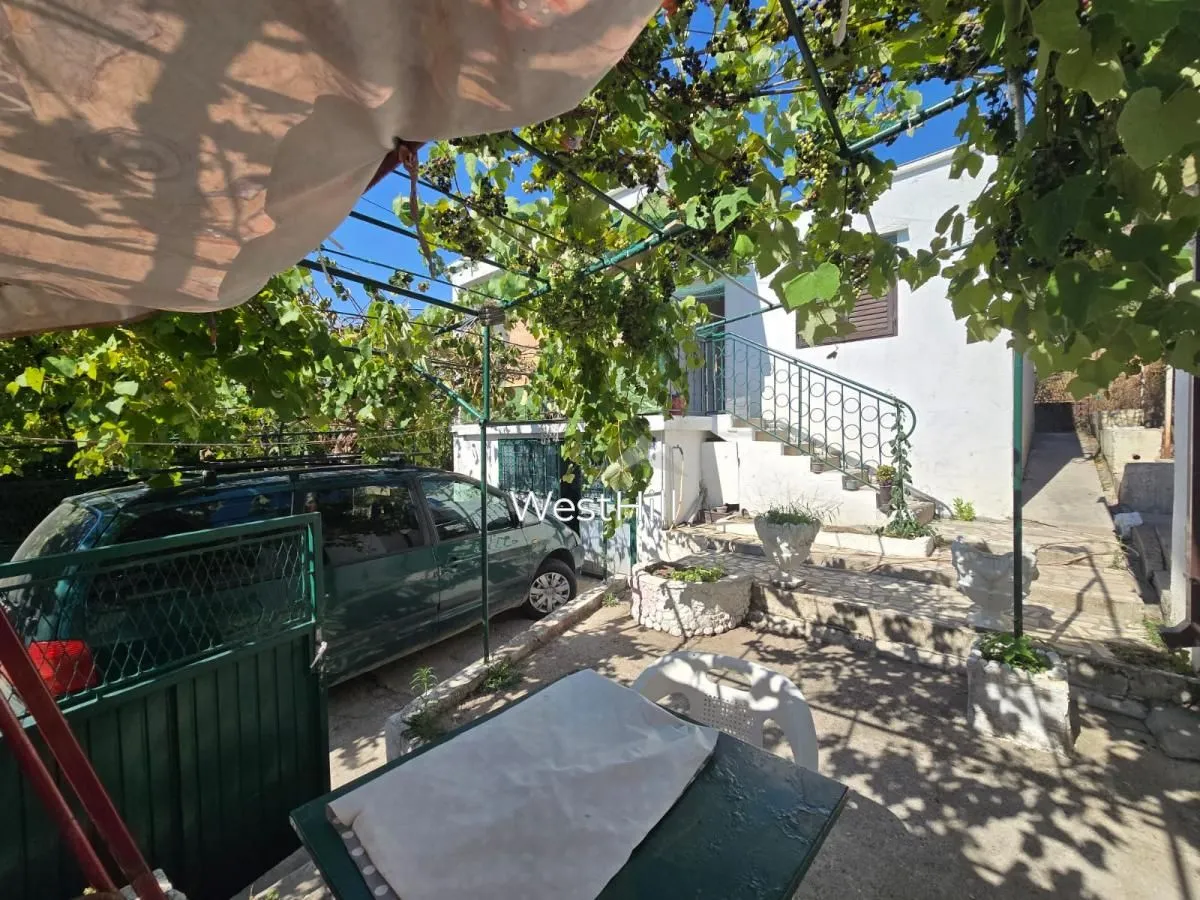 Prodaja, kuća, 107m², Šušanj, Bar