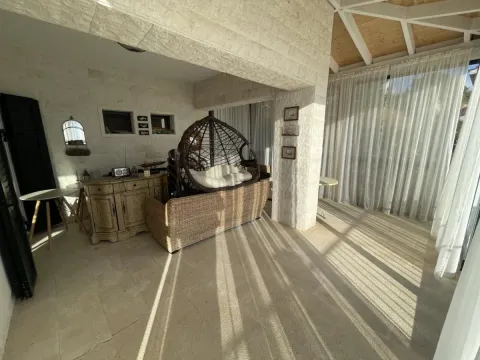 Prodaja, kuća, 201m², Topla, Herceg Novi - image 15