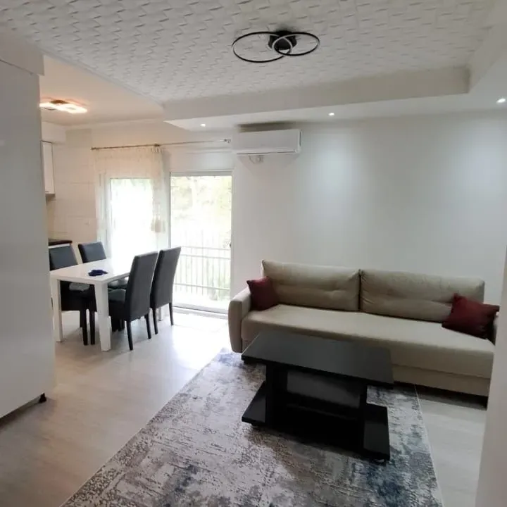 Sale, two bedroom apartment, 60m², Centar, Bar