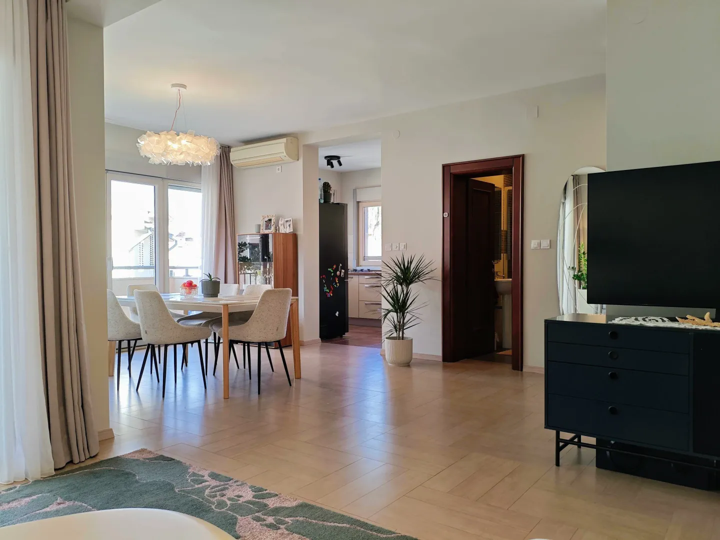 Prodaja, trosoban stan, 114m², Dobrota, Kotor