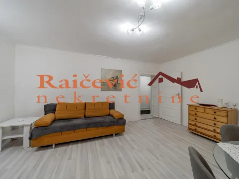Sale, one bedroom apartment, 40m², Kalenić Pijaca, Vračar Sve Podlokacije - image 5
