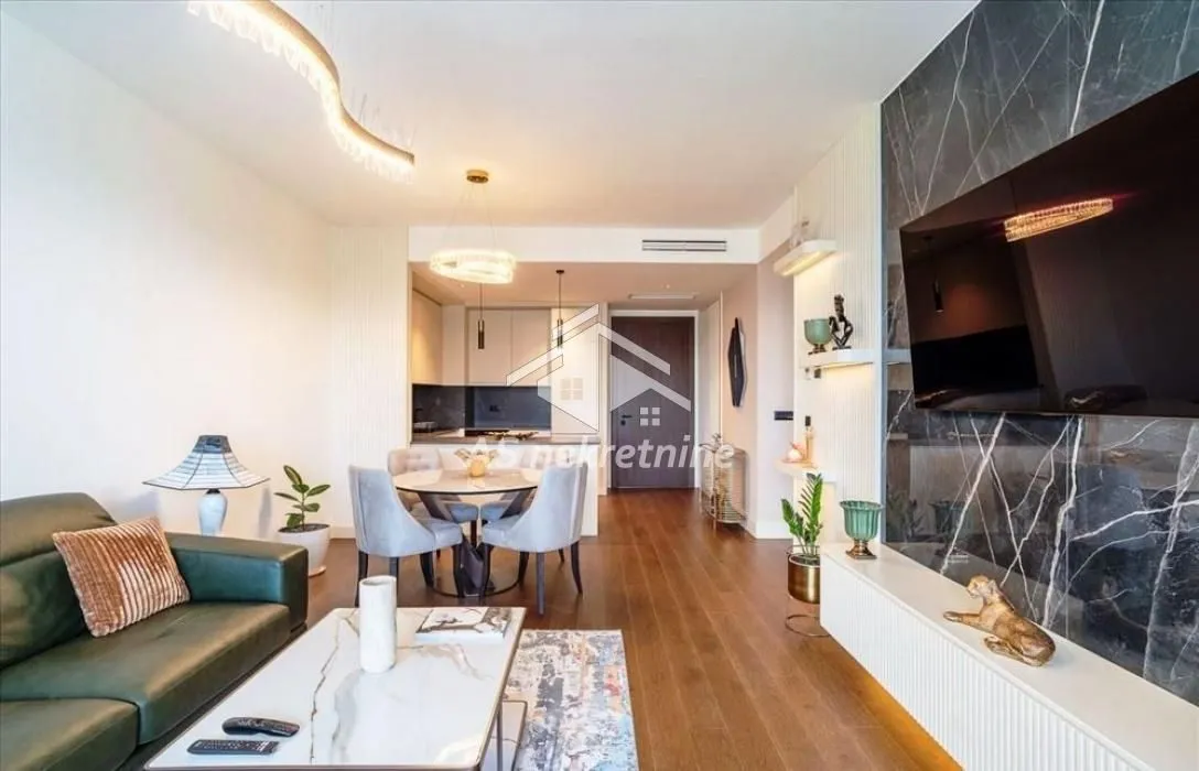 Izdavanje, dvosoban stan, 70m², Savski Venac, Beograd