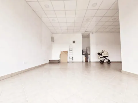 Rent, studio apartment, 120m², Stari Aerodrom, Podgorica - image 4