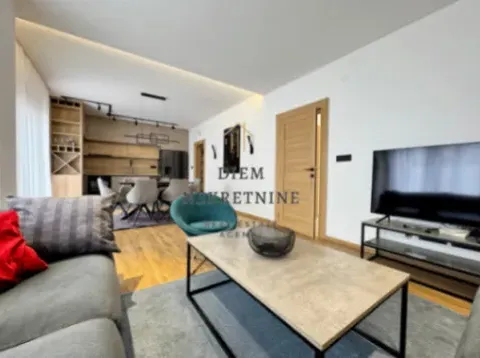 Izdavanje, kuća, 190m², Tološi, Podgorica - image 8