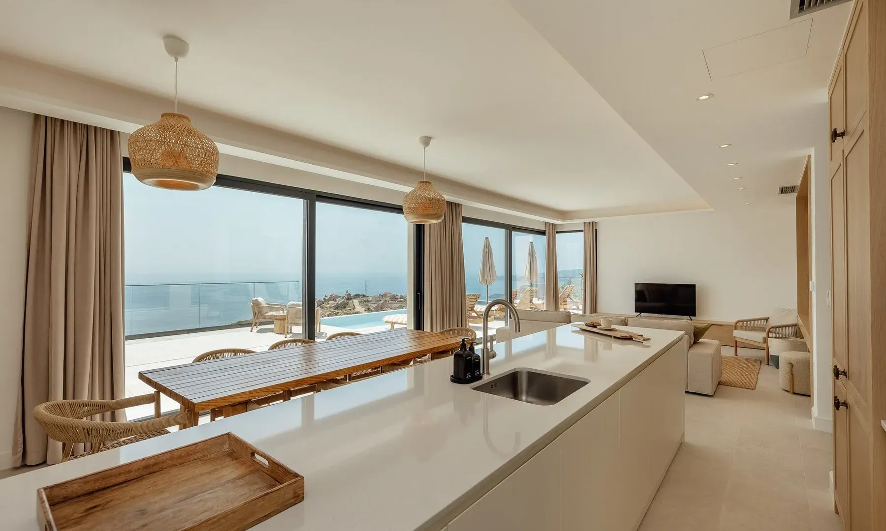 Rent, house, 250m², Blizikuće, Budva