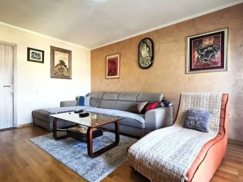 Sale, two bedroom apartment, 80m², Zabjelo, Podgorica - image 2