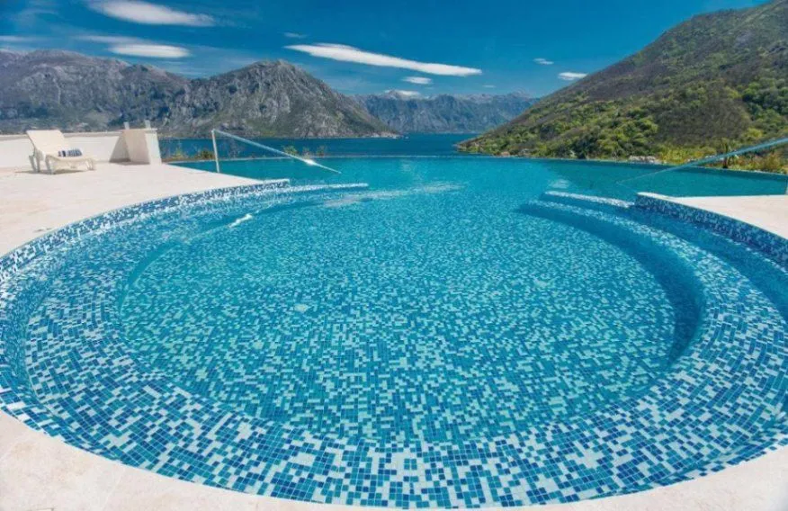 Sale, one bedroom apartment, 60m², Morinj, Kotor