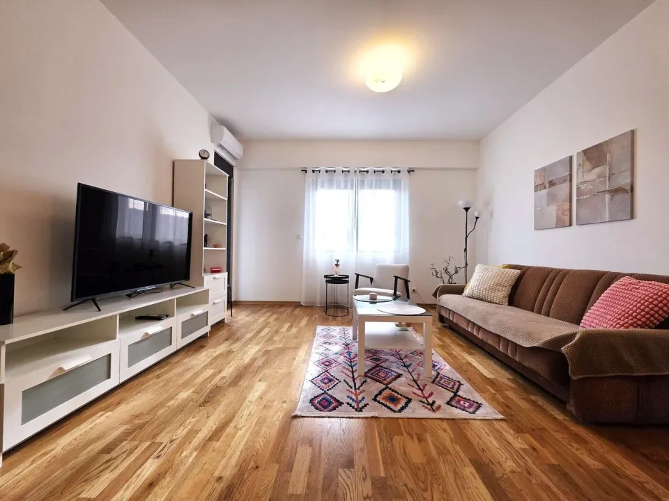 Izdavanje, jednosoban stan, 54m², Zagorič, Podgorica
