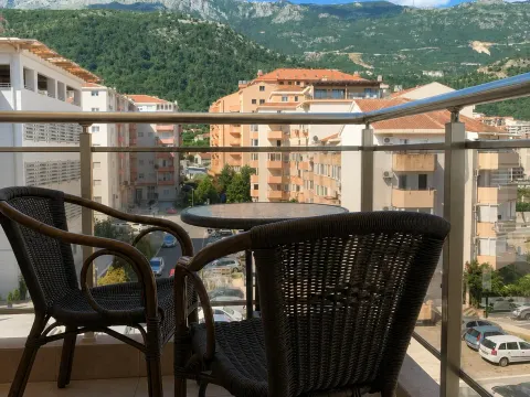 Rent, three bedroom apartment, 90m², Rozino, Budva - image 4
