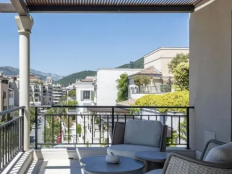 Sale, three bedroom apartment, 247m², Porto Montenegro, Tivat - image 9