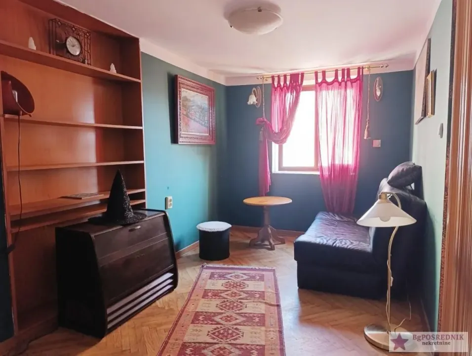 Izdavanje, jednosoban stan, 37m², Savski Venac, Beograd