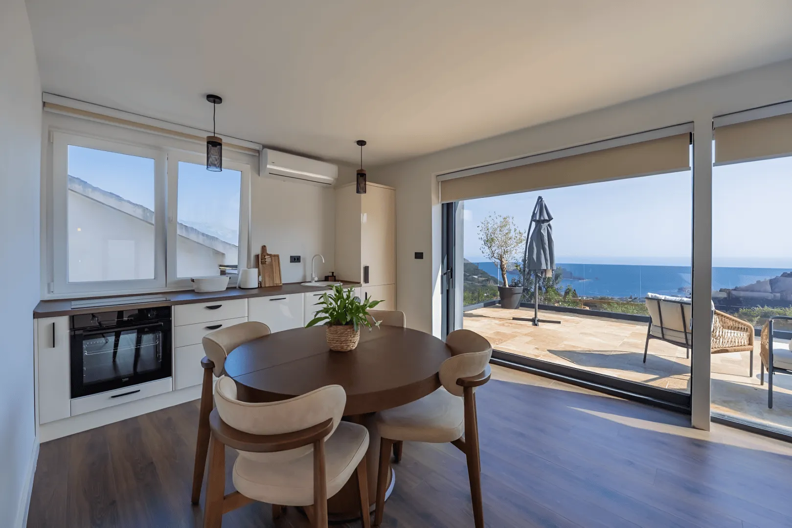 Prodaja, kuća, 293m², Markovići, Budva