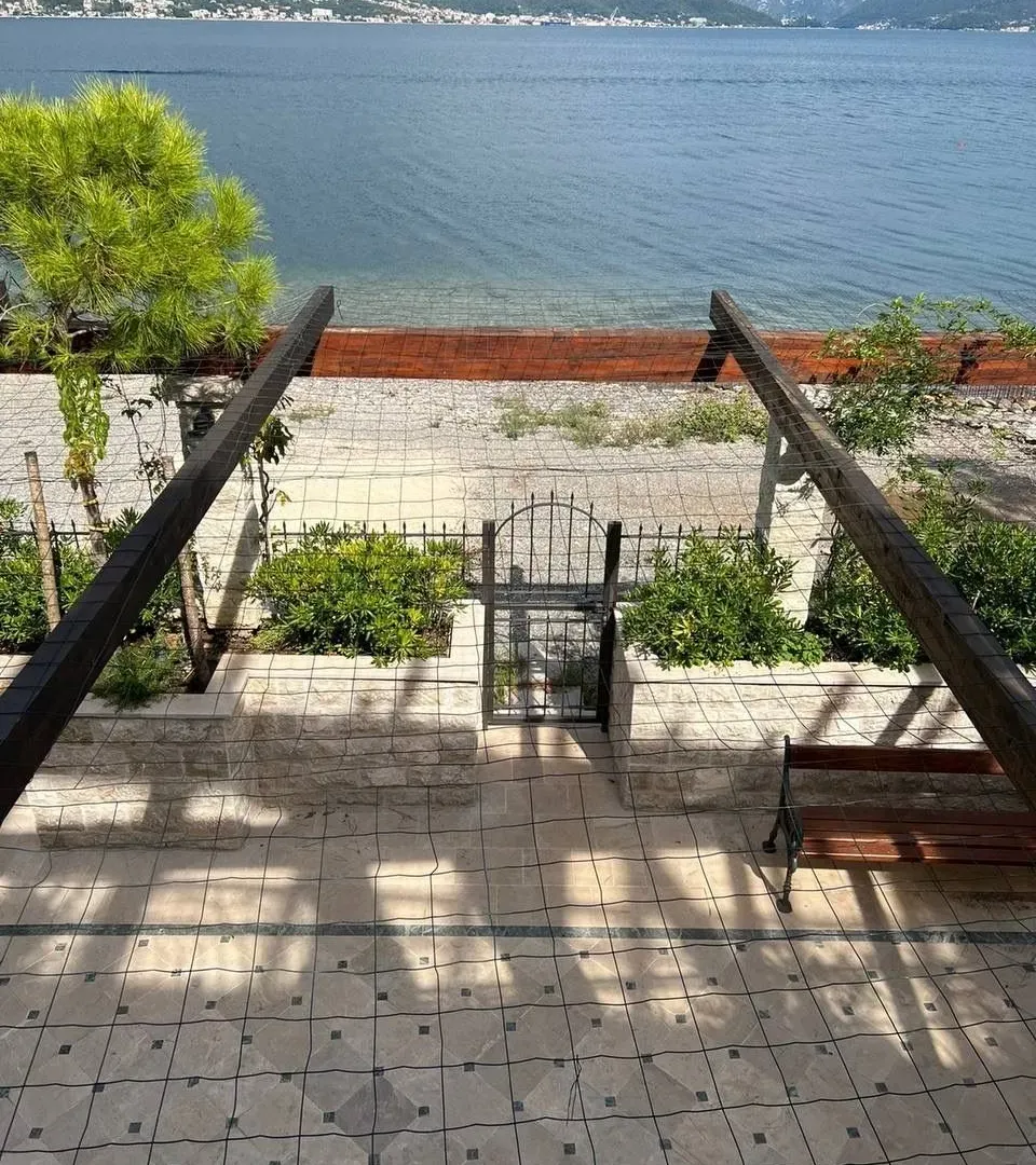 Prodaja, kuća, 259m², Krašići, Tivat