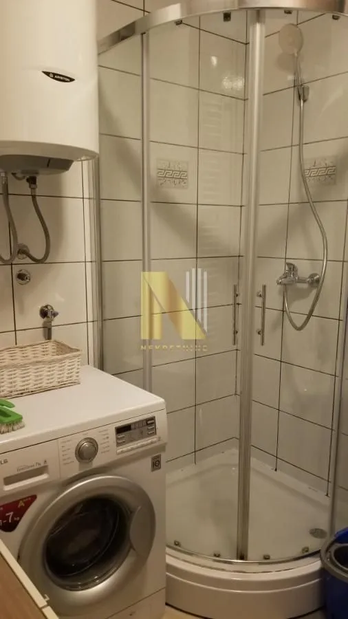 Izdavanje, trosoban stan, 70m², Liman 2, Novi Sad Sve Podlokacije