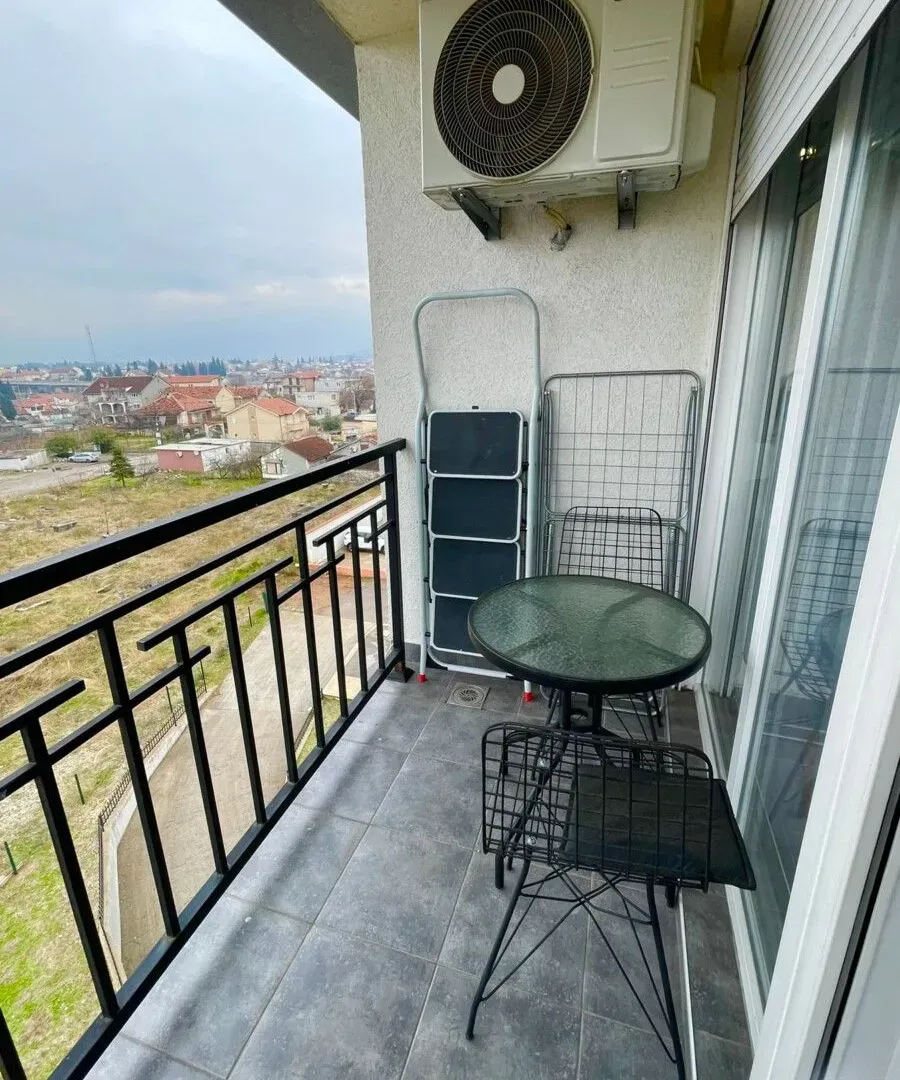 Rent, one bedroom apartment, 44m², Stari Aerodrom, Podgorica