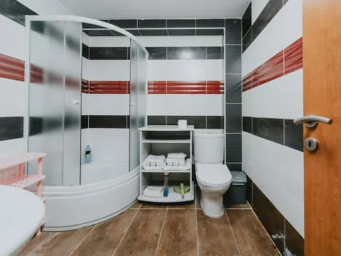 Prodaja, stan, 150m², Budva, Crna Gora - image 7