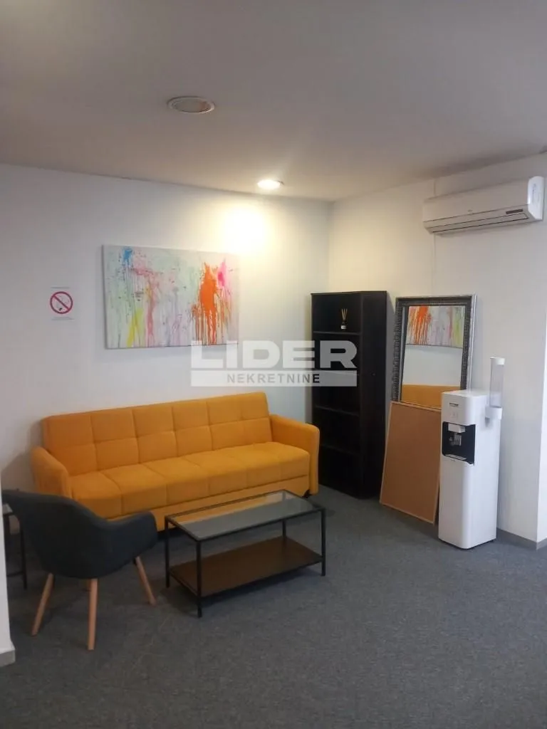 Rent, office space, 310m², Slavija, Vračar Sve Podlokacije