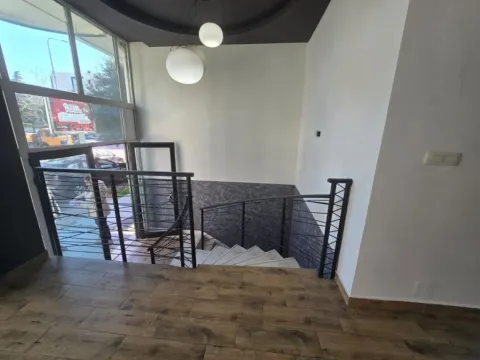 Izdavanje, poslovni prostor, 101m², Preko Morače, Podgorica - image 3