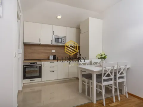 Rent, two bedroom apartment, 63m², Stari Aerodrom, Podgorica - image 2